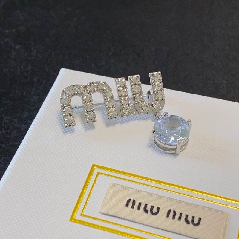 MiuMiu brooch 06yxs01